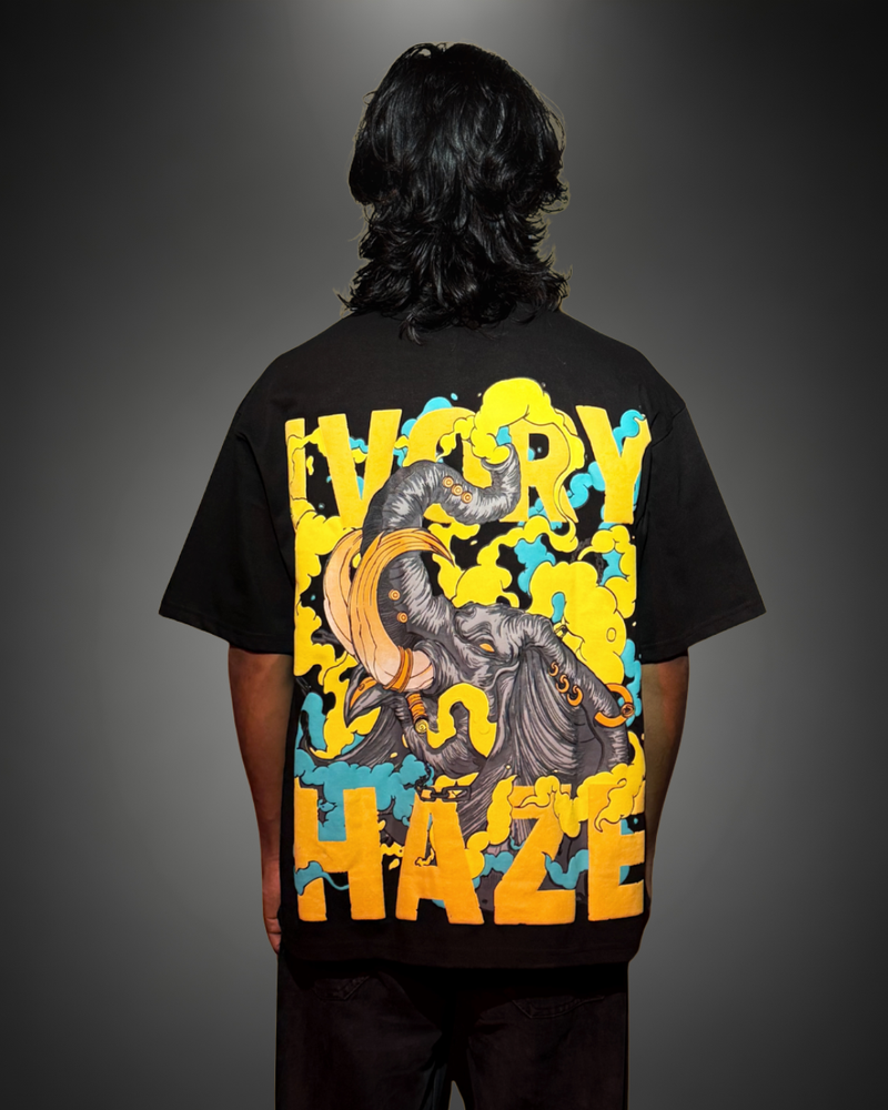 IVORY HAZE Tee - Black