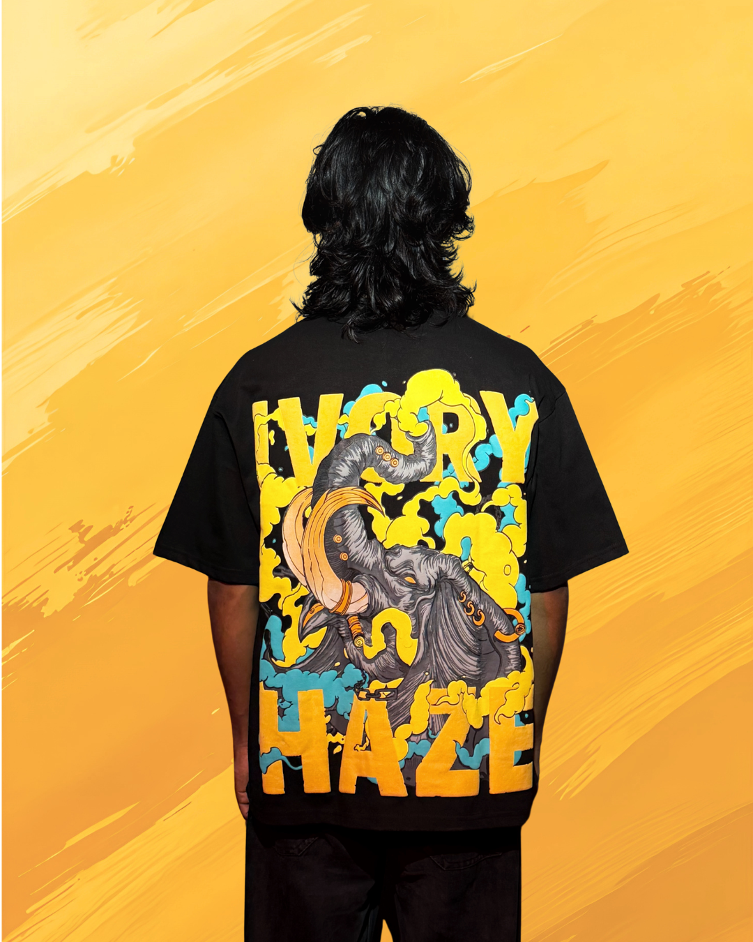 IVORY HAZE Tee - Black